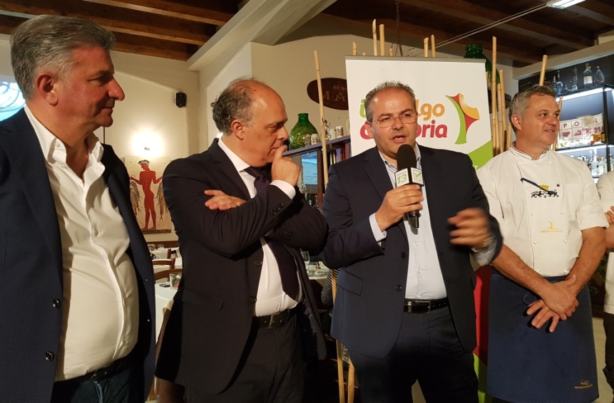 Io Scelgo Calabria, serata straordinaria a Cirò Marina. Esperienze, idee e culture a confronto per una storica svolta!