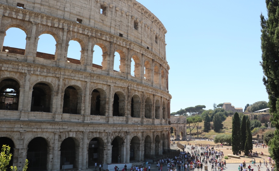 Vinòforum a Roma: 10 giorni di gastronomia, vini, champagne, cuochi, cene, olio evo, distillati, degustazioni, incontri…