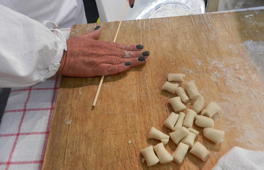 Ritorna la grande tradizione italiana della pasta fatta in casa. E le aziende puntano sulla filiera del  grano nazionale