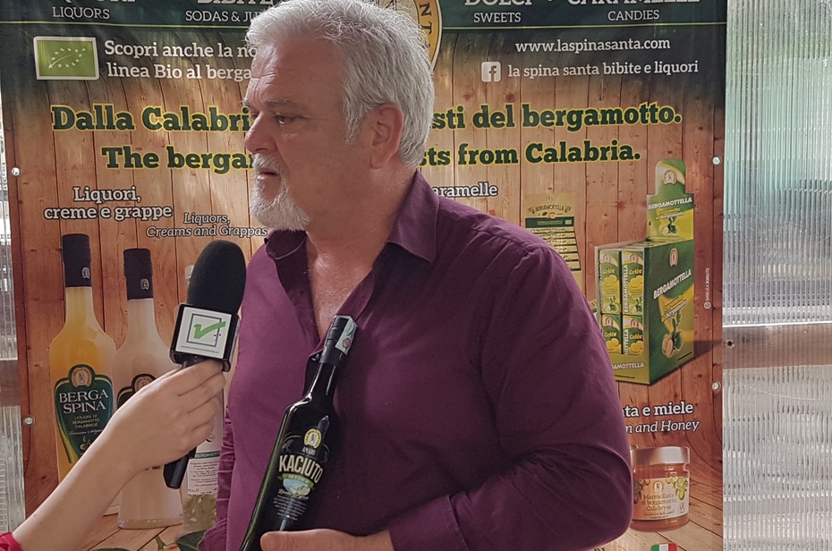 Kaciuto, un amaro che nasce dalla terra del Bergamotto reggino. Su “Io Scelgo Calabria” intervista a Nino Autelitano