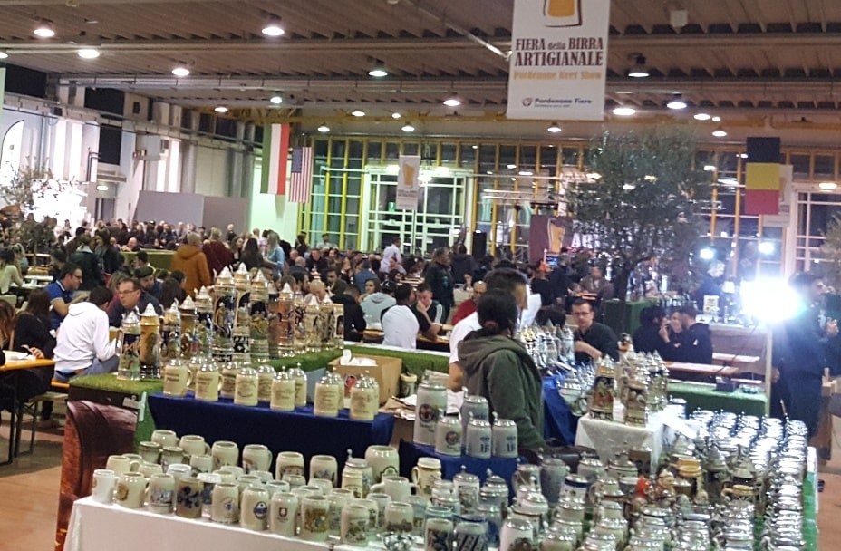 Birre artigianali, gastronomie selezionate da tutta Italia, musica, stand di collezionismo birrario. A Pordenone!