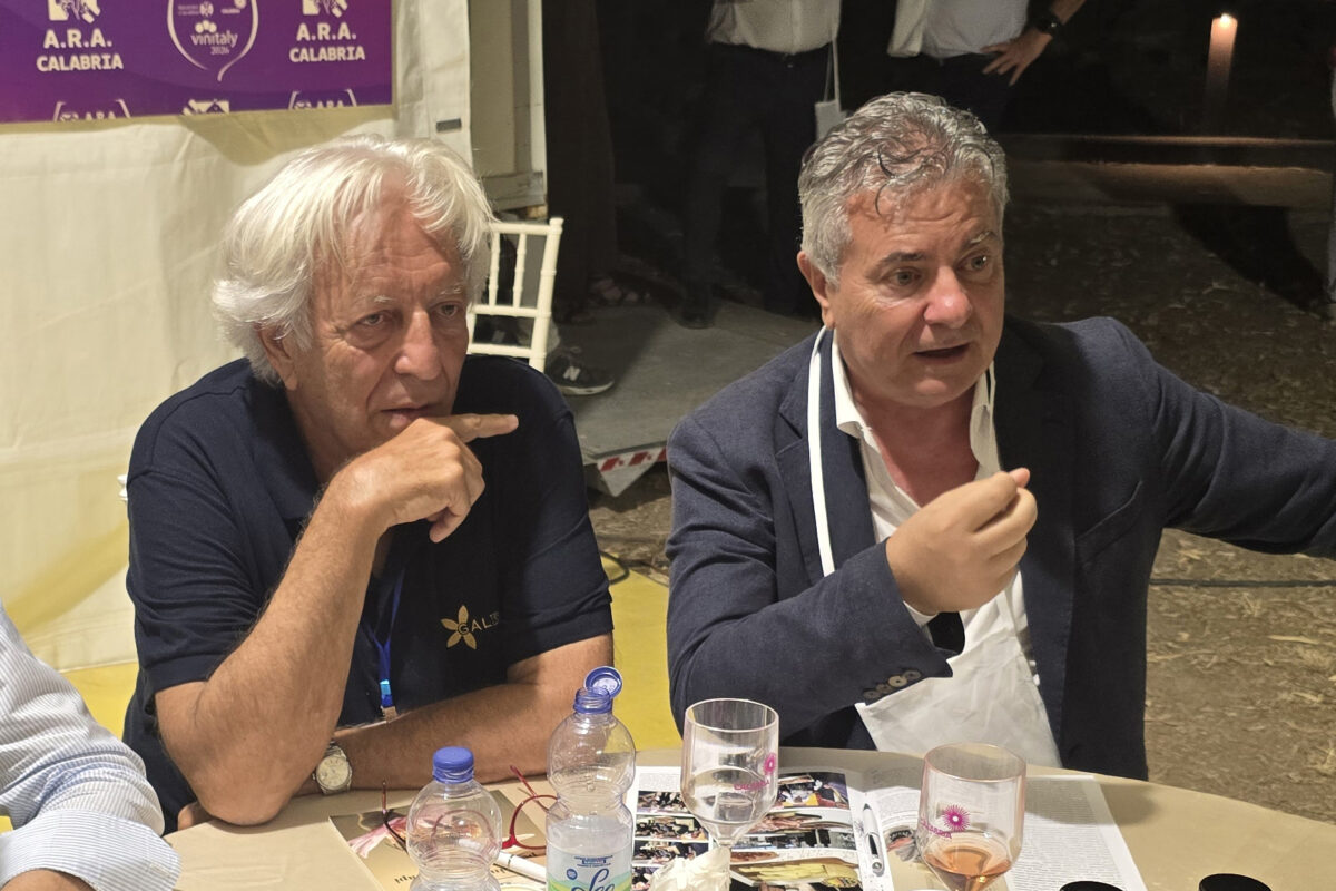 La tradizione dei matrimoni e la valorizzazione dei vini passiti di Calabria: talk con Filippo Mancuso, Pietro Falbo e Francesco Macrì